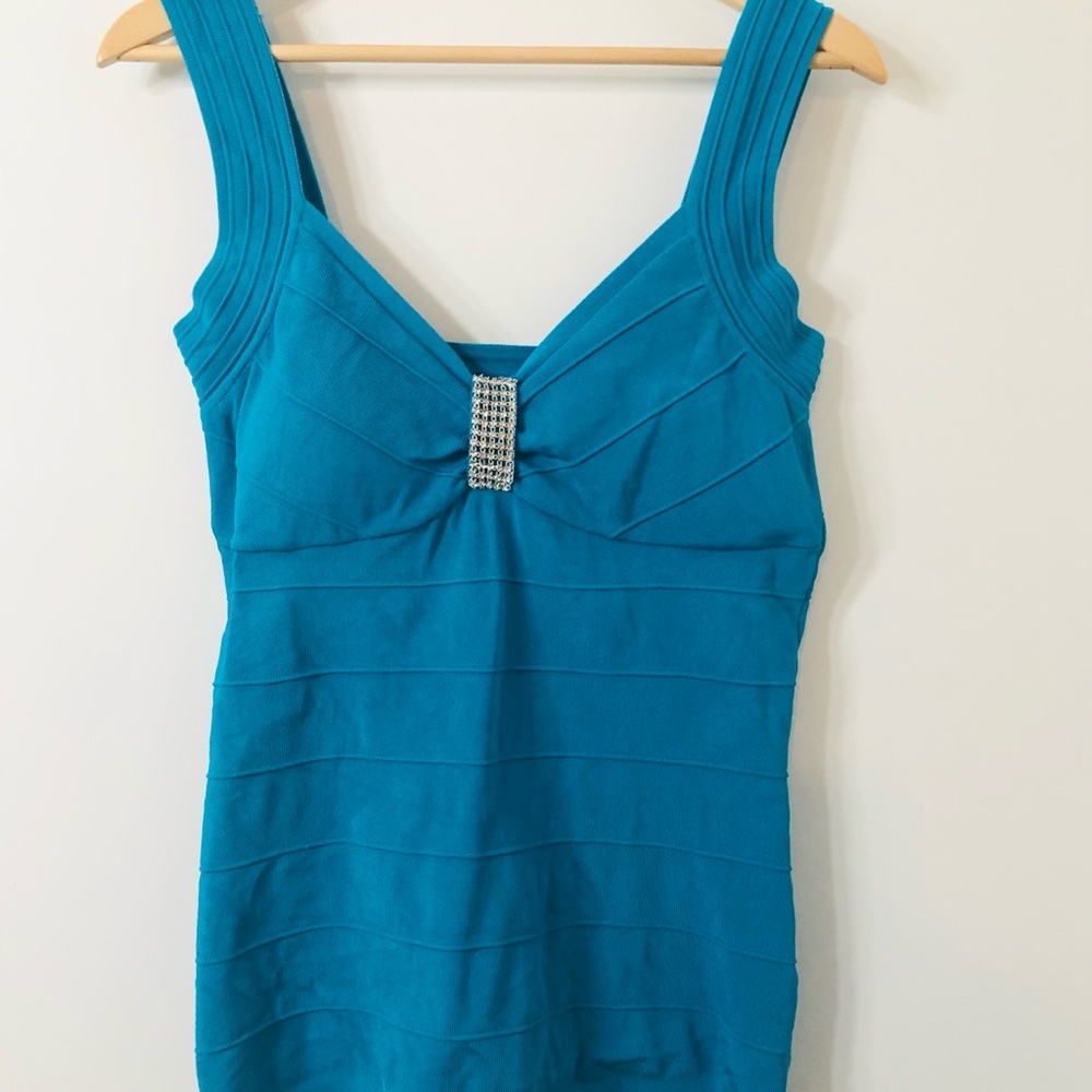 Le Chateau Top